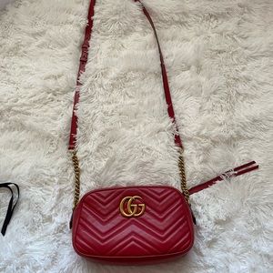 GG Marmont small matelassé shoulder bag